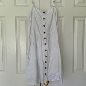 Universal Threads white dress
